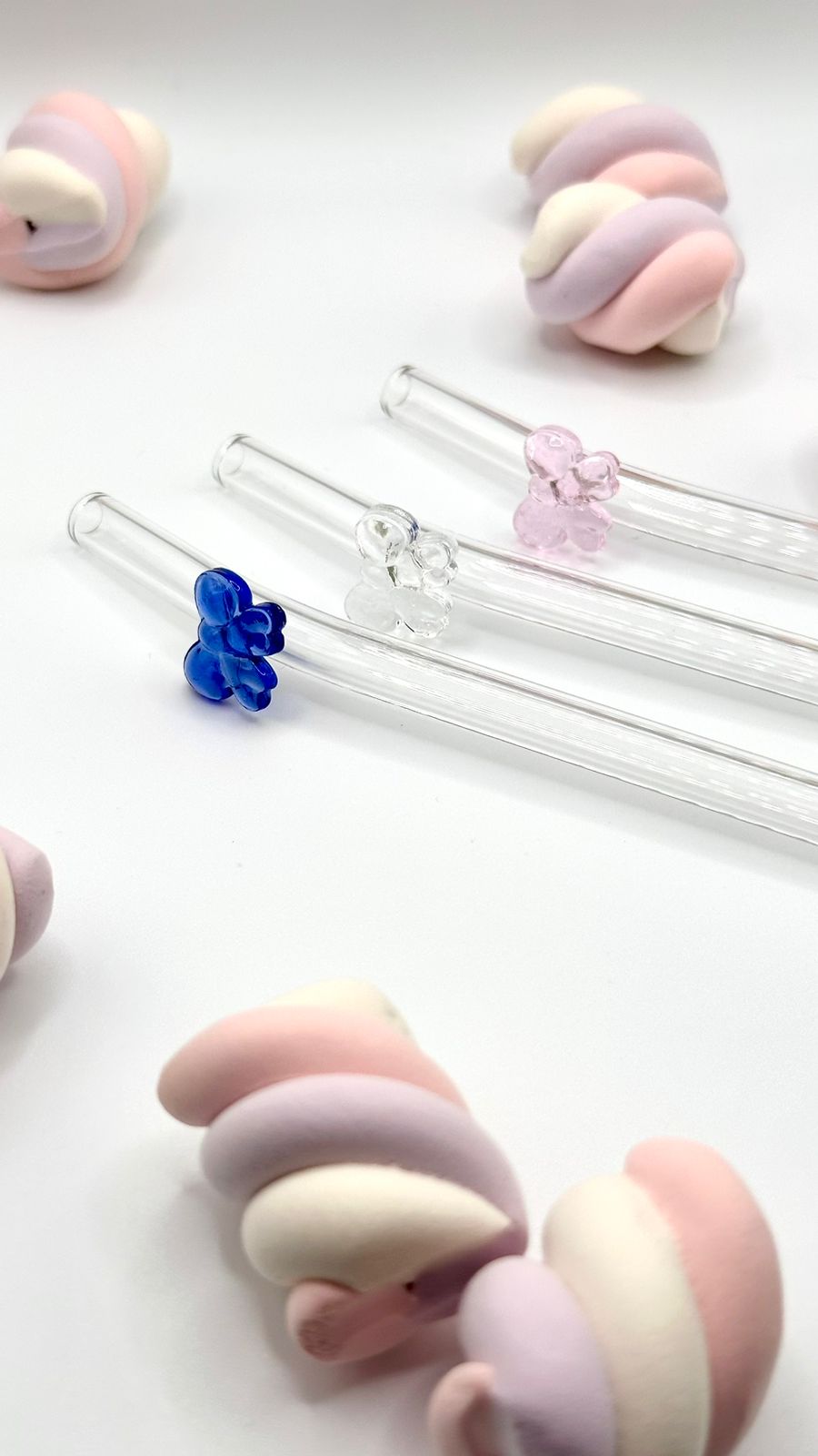 Bow straw